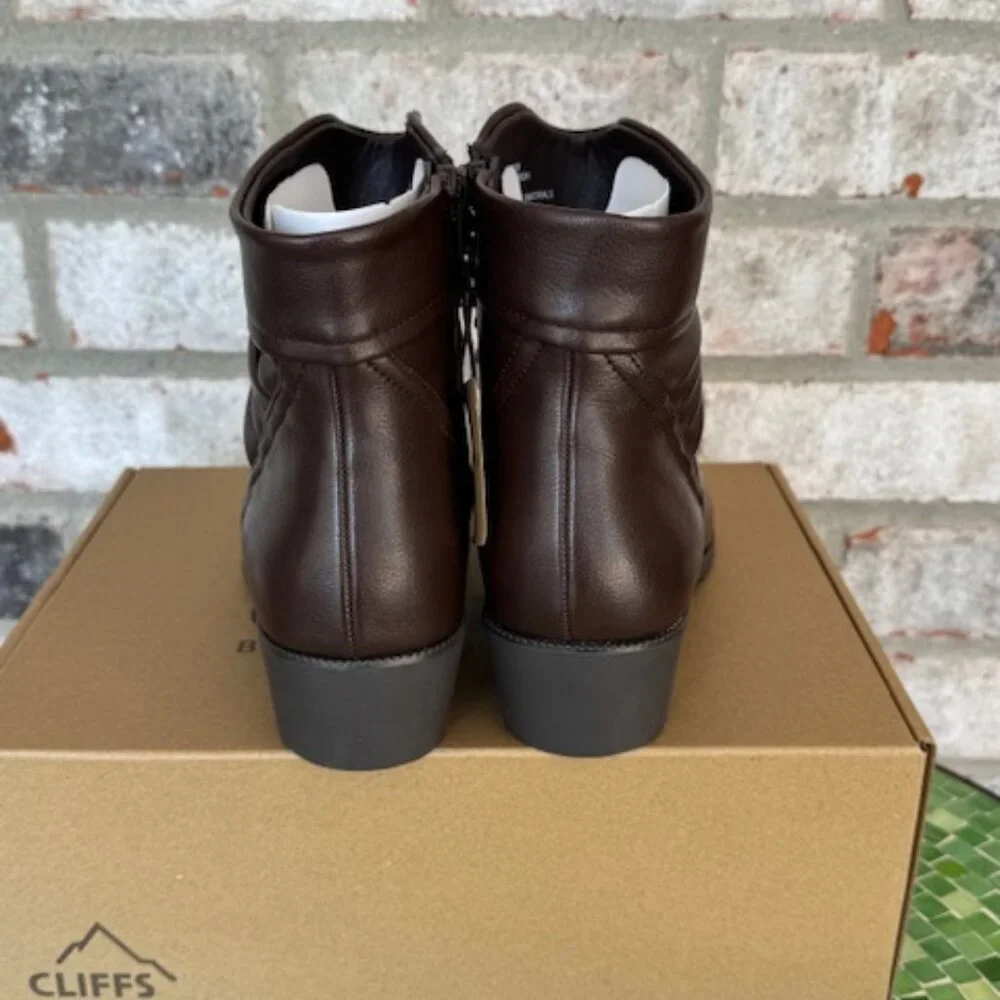 Cliffs by White Mountain Booties - Durbon DK BROWN/SMOOTH 7 Wide